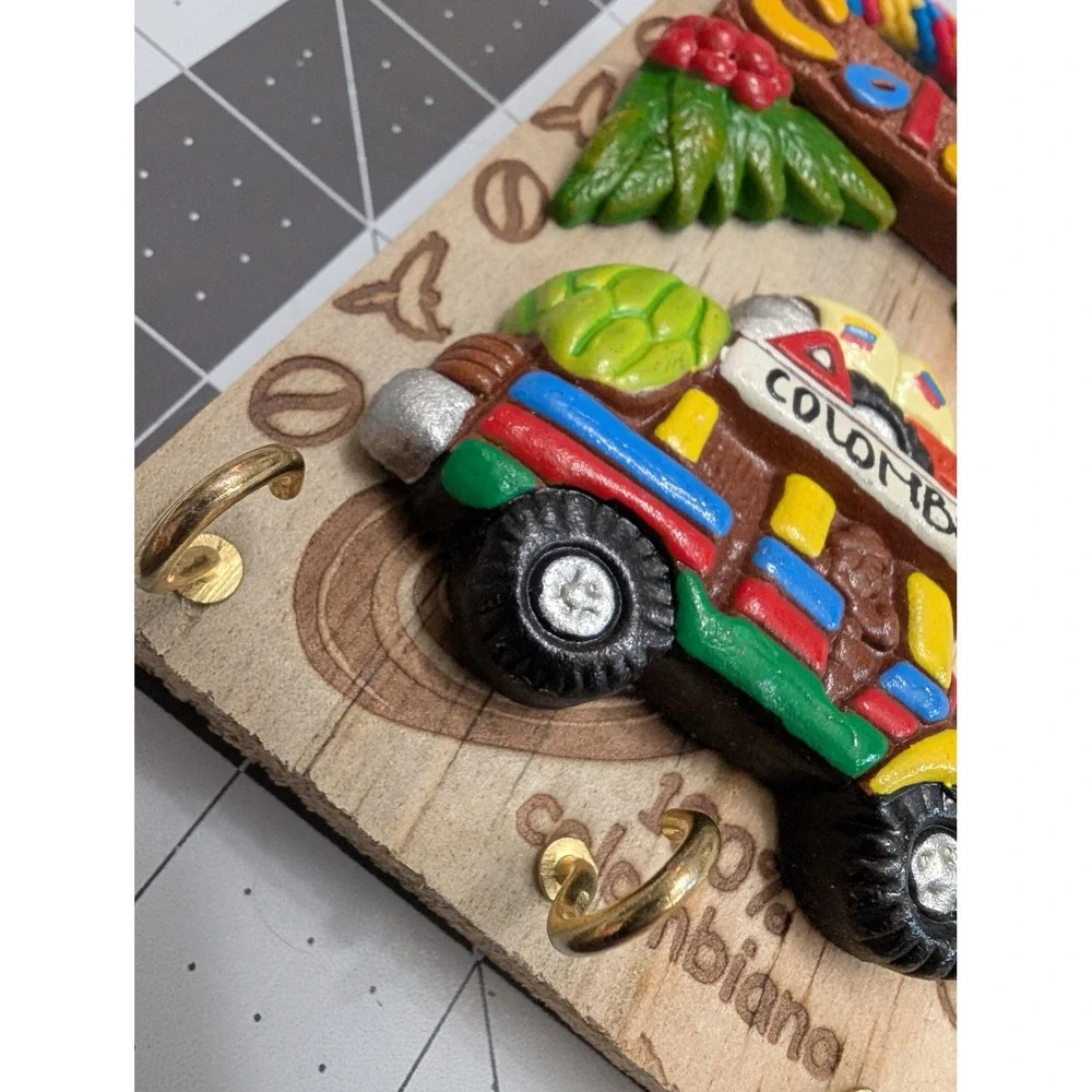 Colombia Chiva Bus‎ Wooden Key Holder Wall Mount Folk Art Souvenir 3 Hooks